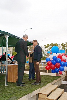 Сдача домов в п. Старатель 15.09.2016